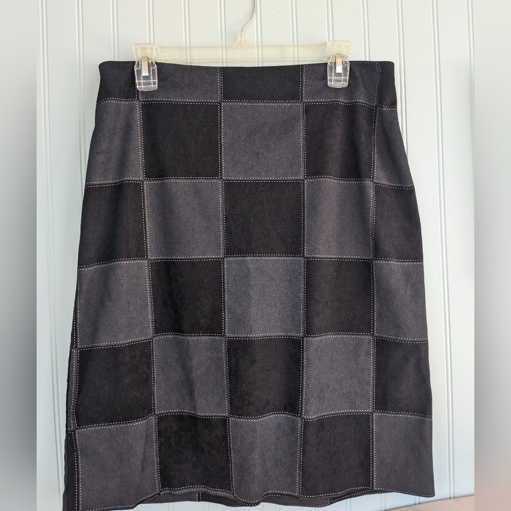 Q&A Preppy quilt style gray black square checkered pencil skirt Sz M L